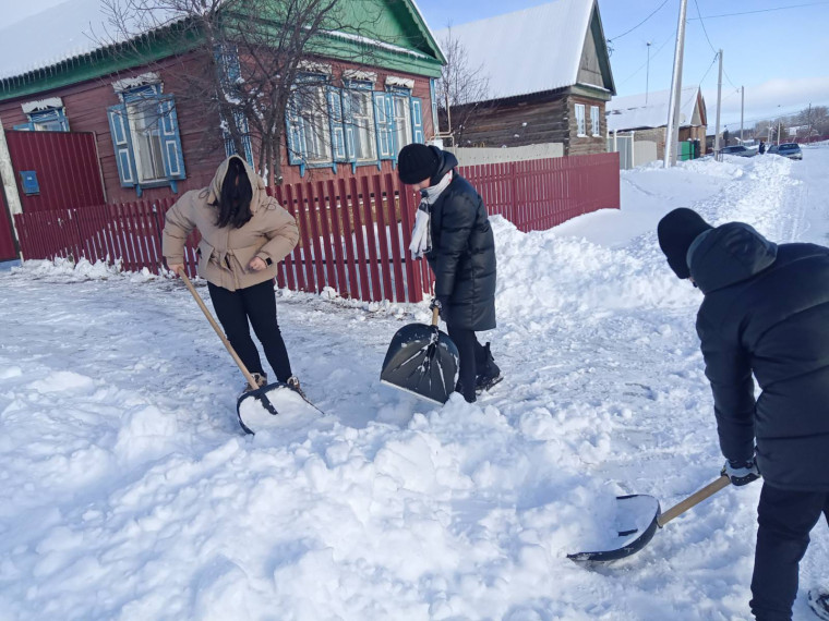 Волонтёры.
